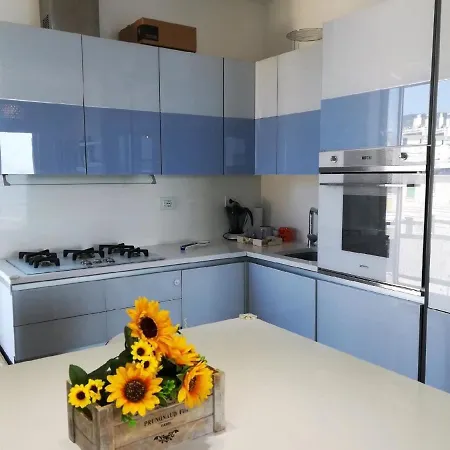 Ferienwohnung Fur 6 Personen Ca 110 M In Genua, Italienische Riviera Italienische Westkuste Cenova