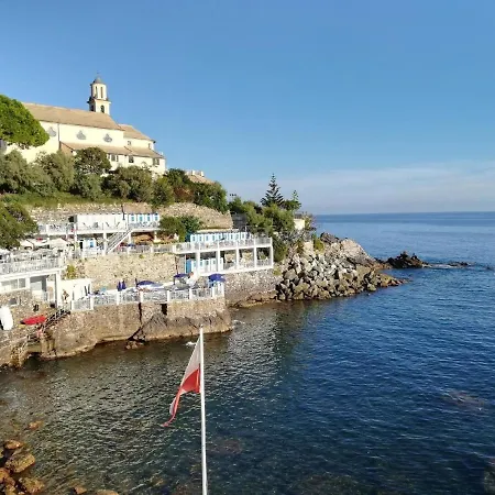 Ferienwohnung Fur 6 Personen Ca 110 M In Genua, Italienische Riviera Italienische Westkuste Daire